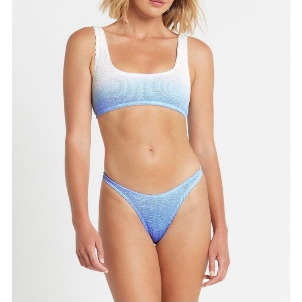 Bond-eye swimsuit